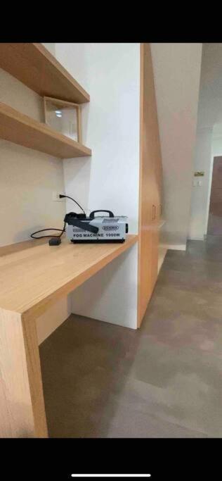 Two Bedroom Residential Home With Own Parking Angeles Esterno foto